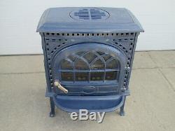 Jotul 3 Classic Vent Free Natural Gas 20,000 BTUH Room Heater Used